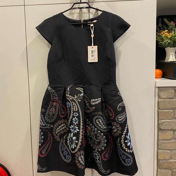 BNWT Ted Baker Cocktail Dress Size 4 - Picture 1 of 8